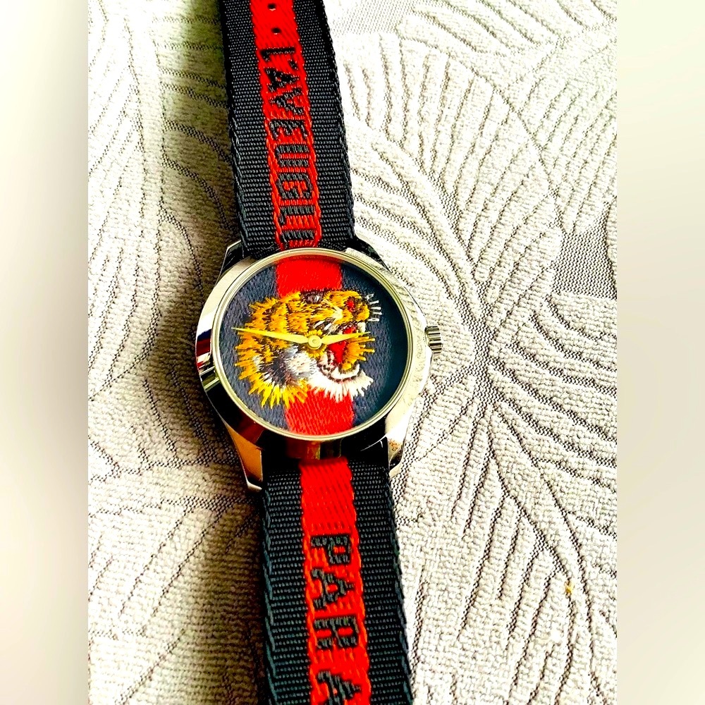 Gucci Tiger🐯Watch Le Marche Des Merveilles Nylon Strap 🔥🔥🔥 - Picture 4 of 12